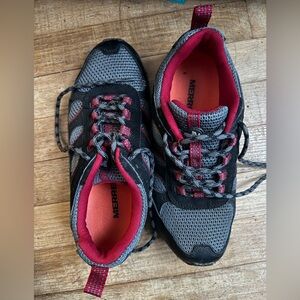 Merrell black and crimson Trail Shoes